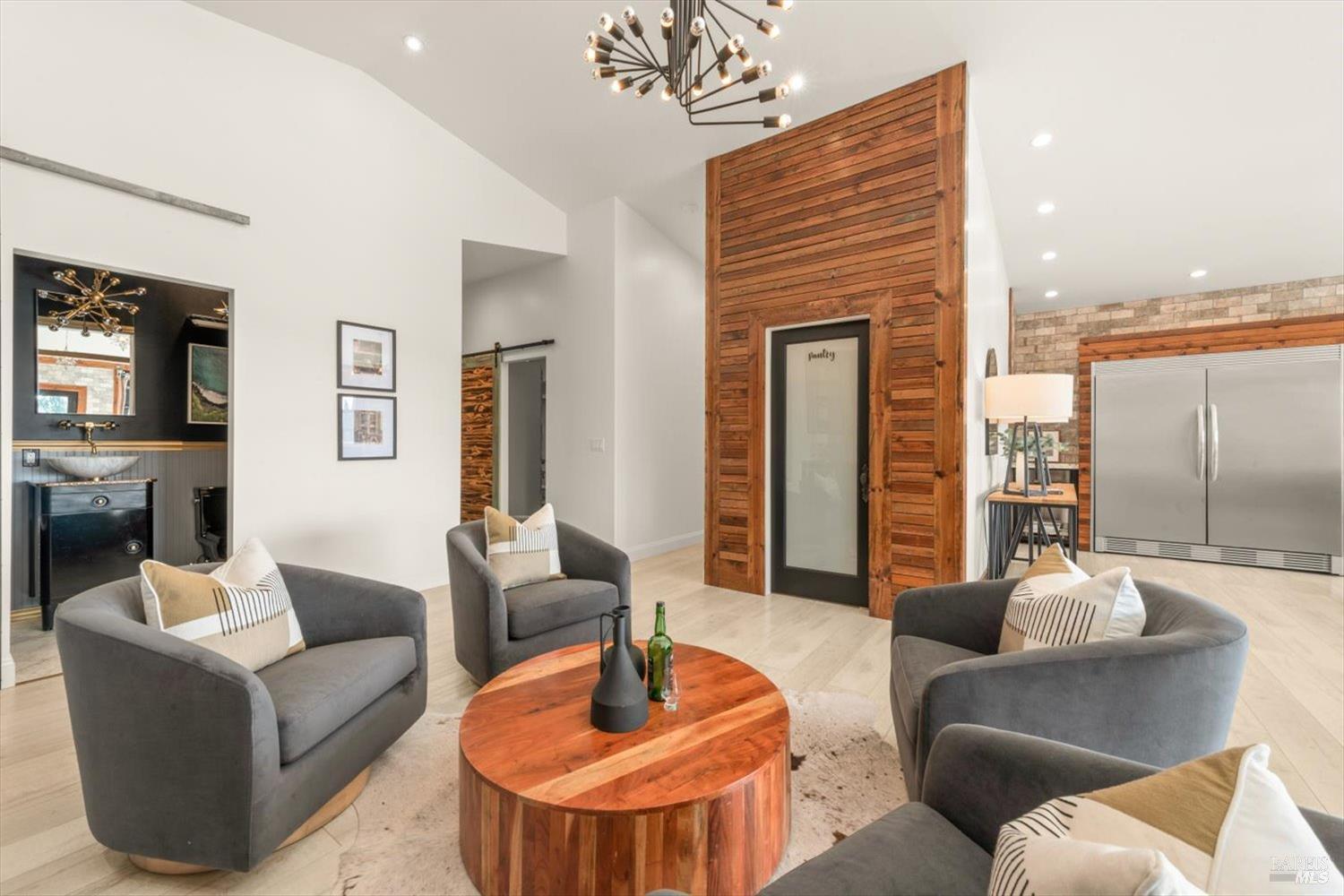 Detail Gallery Image 32 of 99 For 2135 E 2nd St, Benicia,  CA 94510 - 5 Beds | 4 Baths