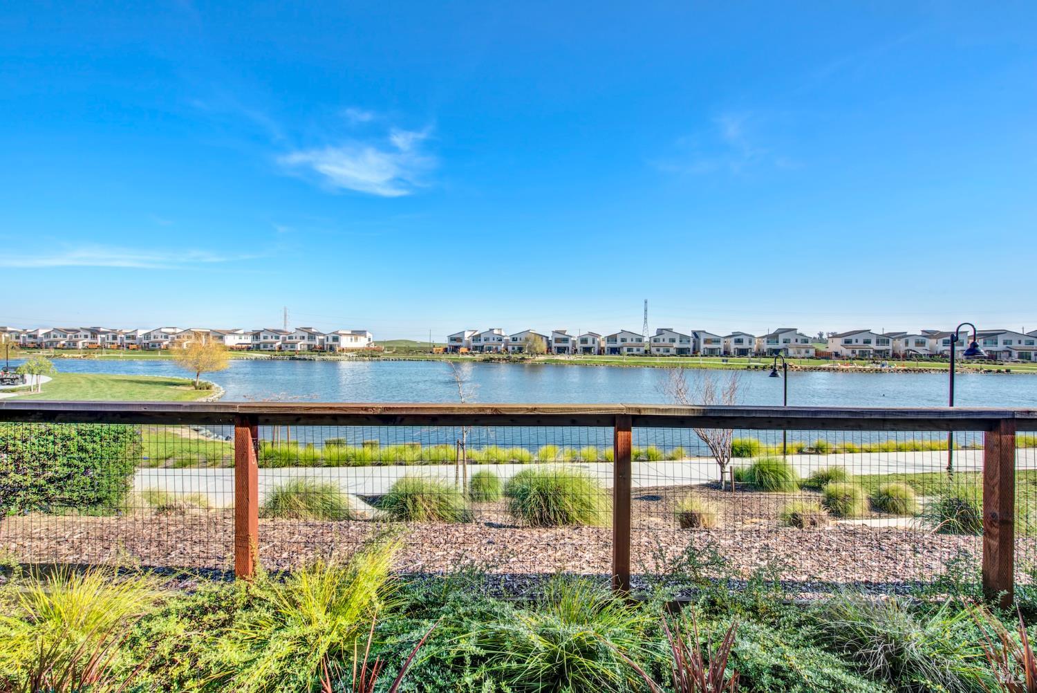 Detail Gallery Image 30 of 79 For 2282 Solace Vis, Fairfield,  CA 94533 - 2 Beds | 2 Baths