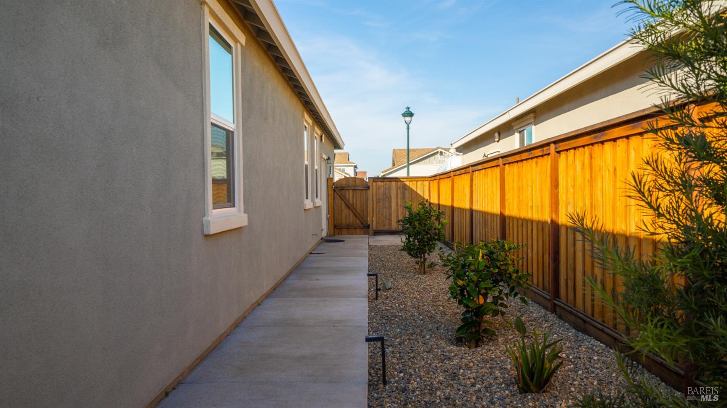 Detail Gallery Image 43 of 48 For 801 Billhook Dr, Vacaville,  CA 95687 - 3 Beds | 2 Baths