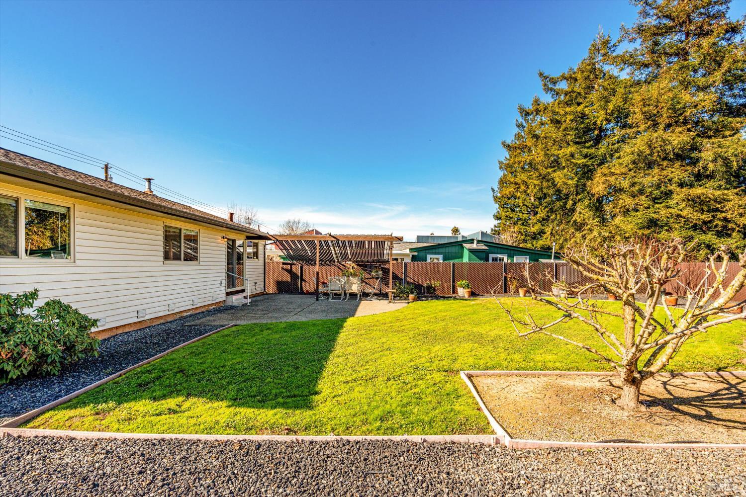 Detail Gallery Image 39 of 54 For 1477 Russell Ave, Santa Rosa,  CA 95403 - 3 Beds | 2 Baths