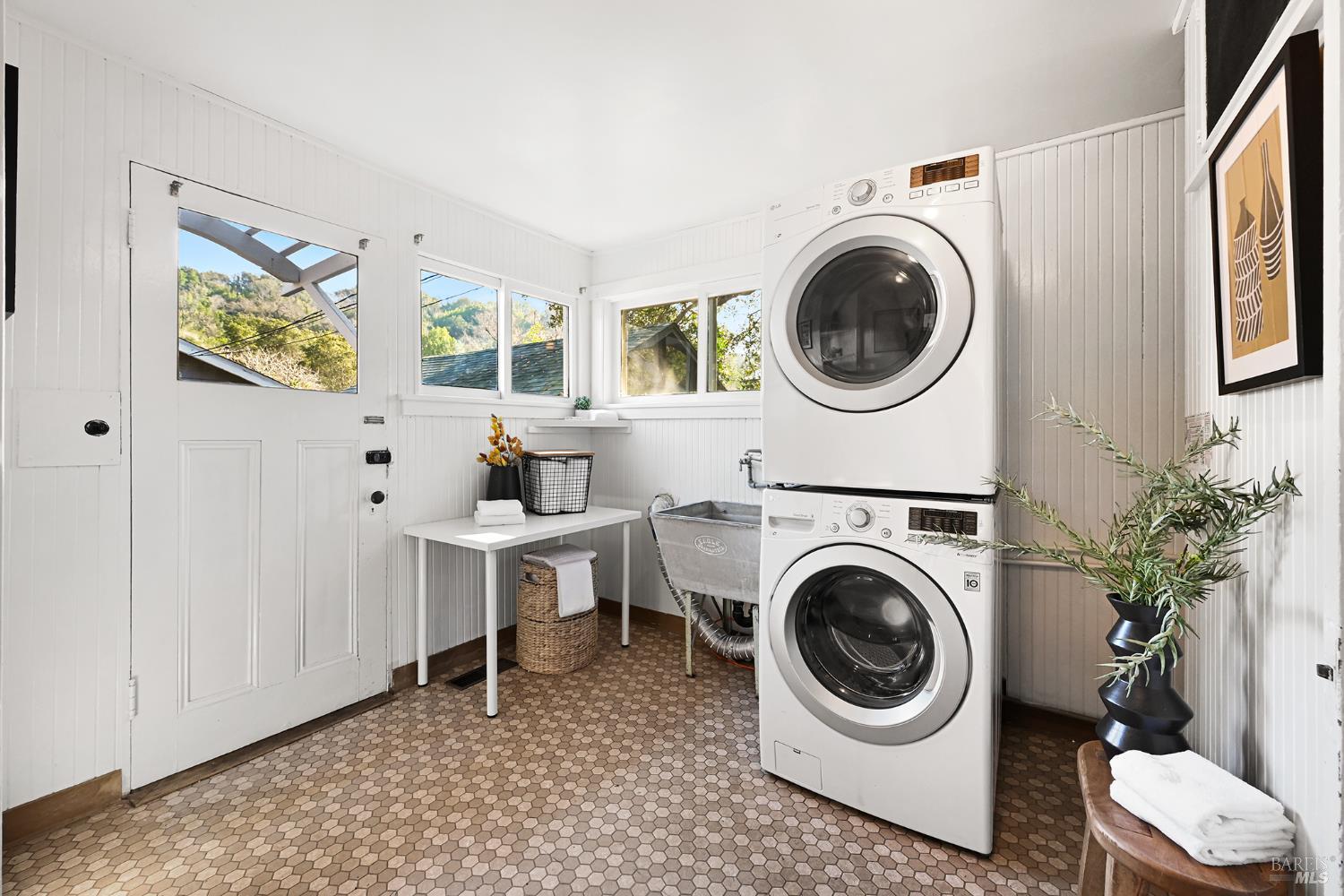 Detail Gallery Image 33 of 54 For 60 Sacramento Ave, San Anselmo,  CA 94960 - 2 Beds | 1 Baths