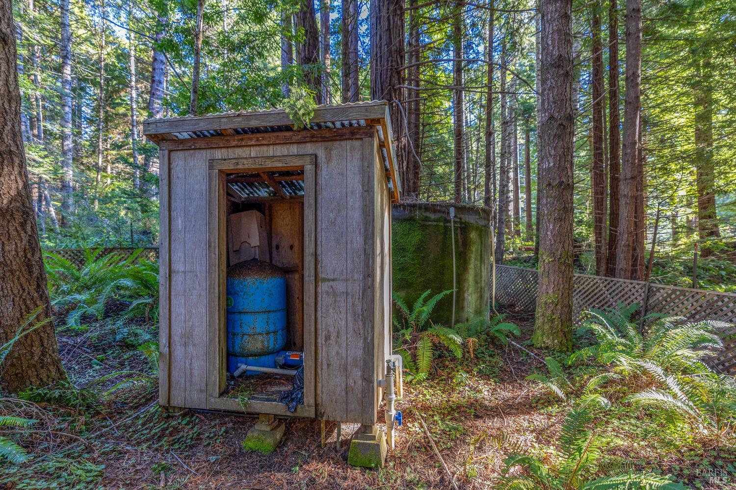 Detail Gallery Image 9 of 15 For 44720 Jack Peters Creek Rd, Mendocino,  CA 95460 - 3 Beds | 2 Baths