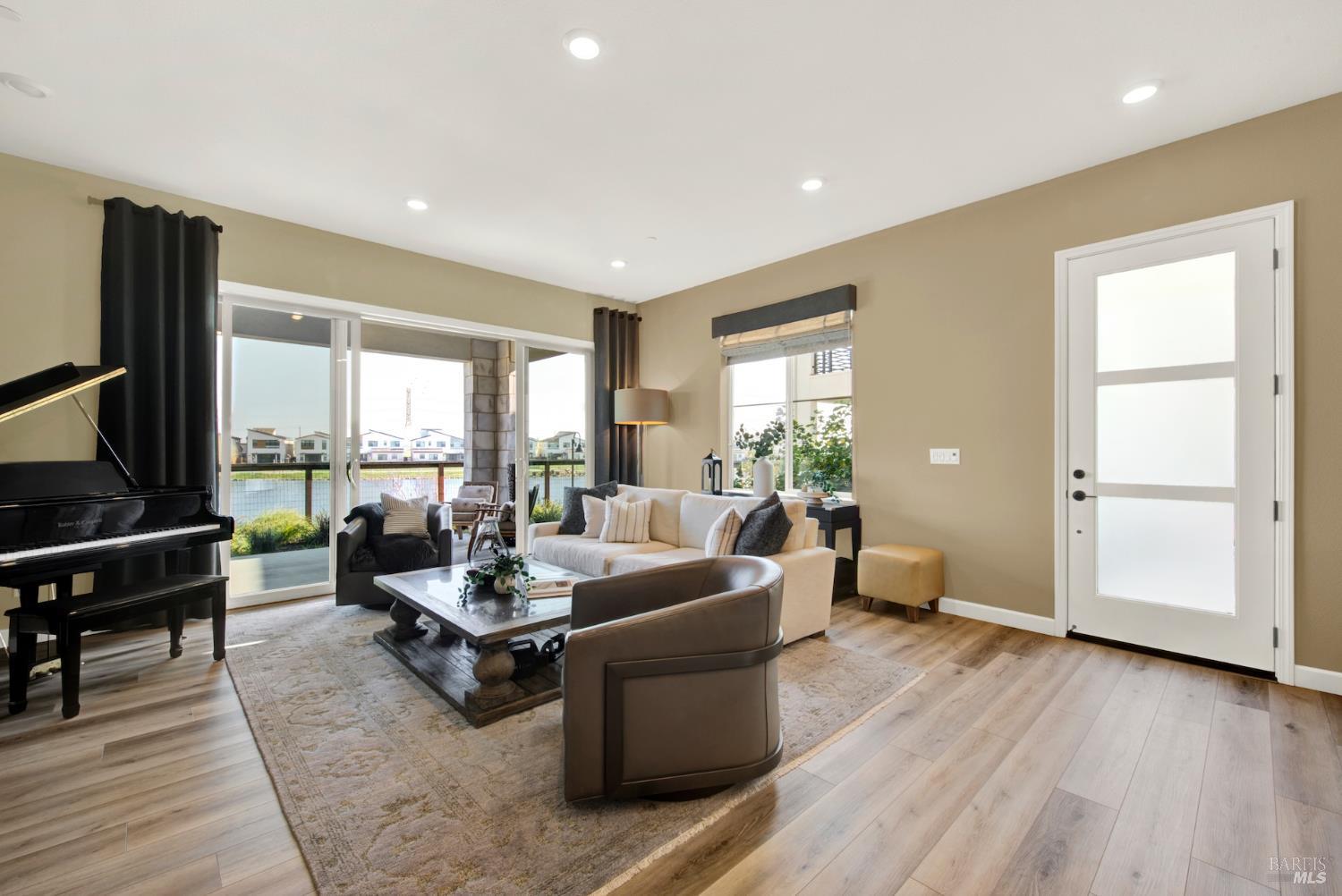 Detail Gallery Image 8 of 79 For 2282 Solace Vis, Fairfield,  CA 94533 - 2 Beds | 2 Baths