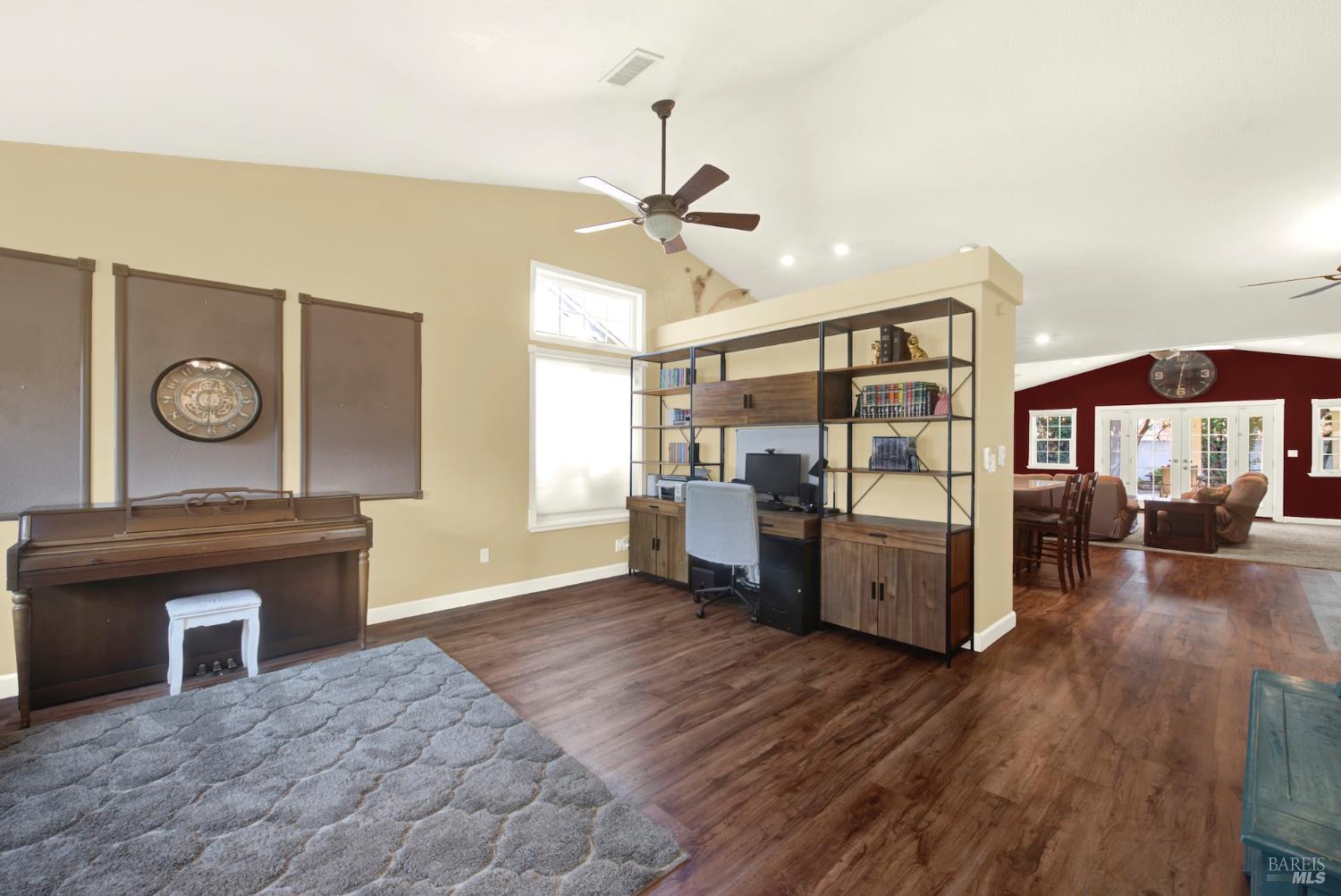 Detail Gallery Image 11 of 64 For 967 Copper Way, Vacaville,  CA 95687 - 3 Beds | 2/1 Baths