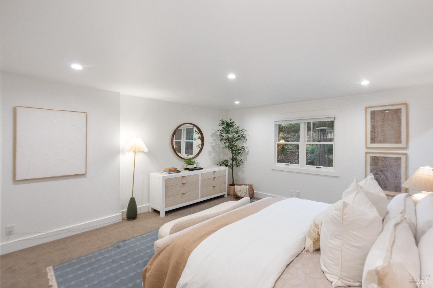 Detail Gallery Image 23 of 38 For 13605 Garric Ave, Glen Ellen,  CA 95442 - 5 Beds | 4/1 Baths