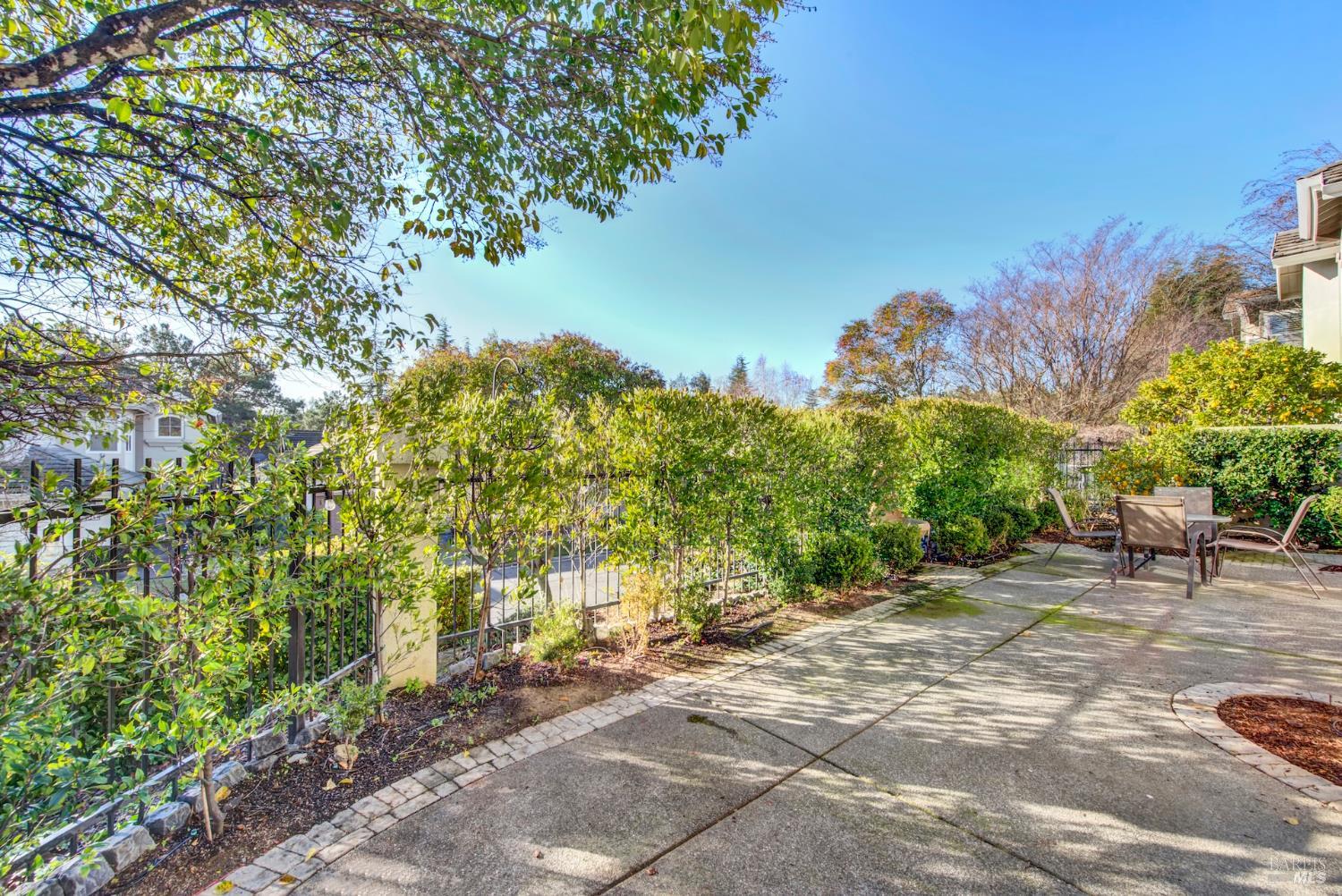 Detail Gallery Image 31 of 63 For 2897 Quail Hollow Dr, Fairfield,  CA 94534 - 3 Beds | 2 Baths