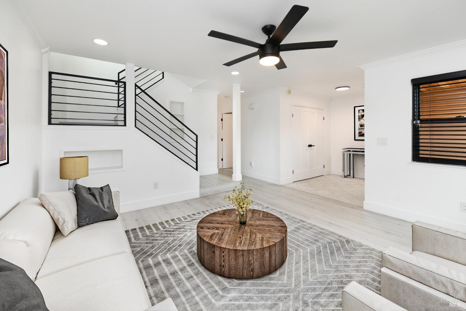 Detail Gallery Image 10 of 78 For 1906 Hoffman Blvd, Richmond,  CA 94804 - 7 Beds | 4/1 Baths