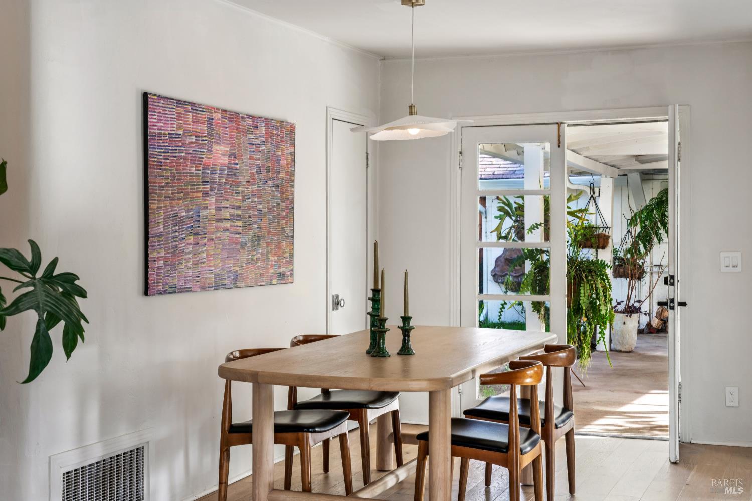 Detail Gallery Image 18 of 39 For 601 Baines Ave, Sonoma,  CA 95476 - 2 Beds | 1 Baths