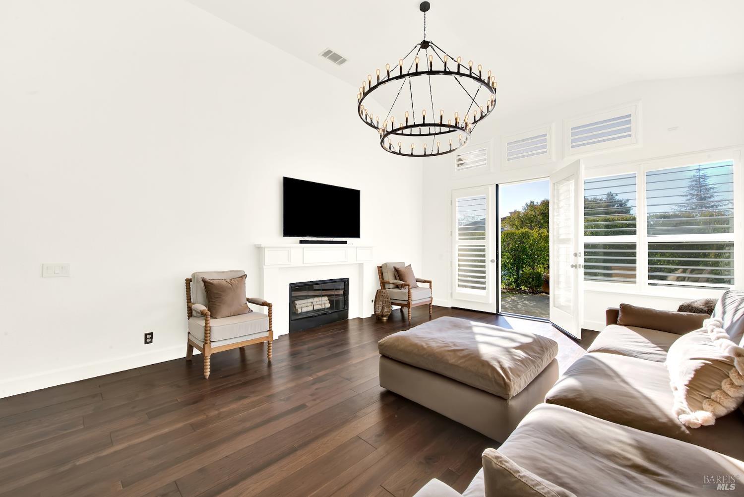 Detail Gallery Image 10 of 63 For 2897 Quail Hollow Dr, Fairfield,  CA 94534 - 3 Beds | 2 Baths