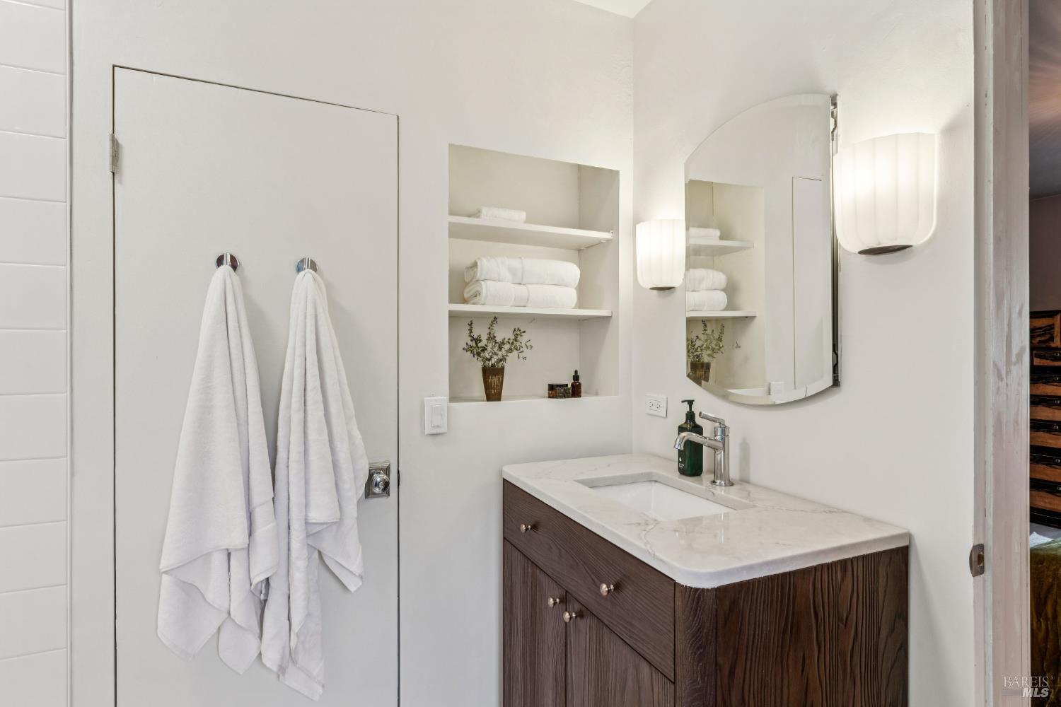 Detail Gallery Image 26 of 39 For 601 Baines Ave, Sonoma,  CA 95476 - 2 Beds | 1 Baths