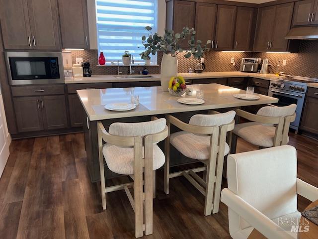 Detail Gallery Image 24 of 29 For 254 Verandah Ave, Novato,  CA 94945 - 3 Beds | 2/2 Baths