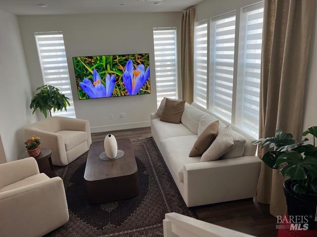 Detail Gallery Image 9 of 29 For 254 Verandah Ave, Novato,  CA 94945 - 3 Beds | 2/2 Baths