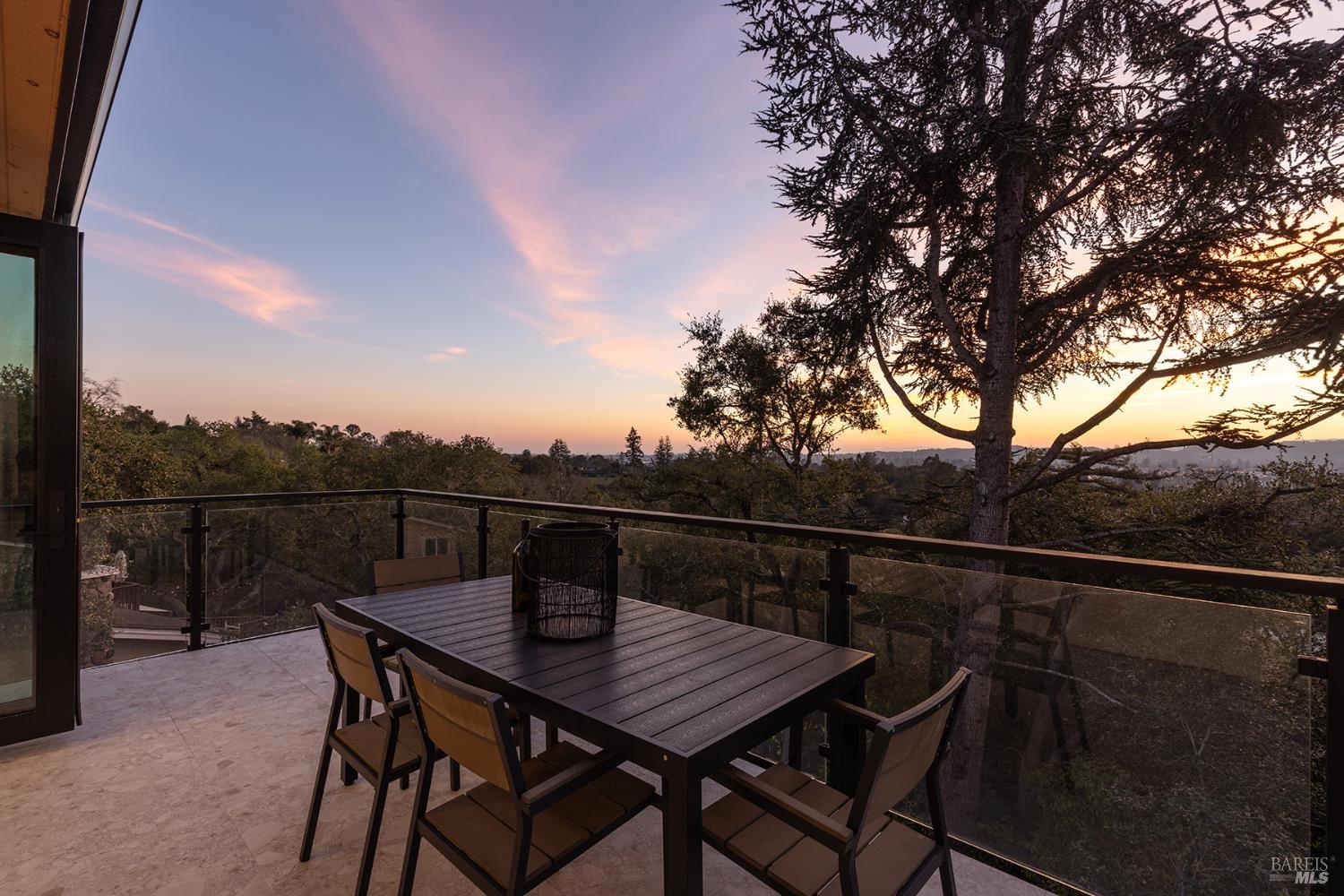 Detail Gallery Image 49 of 74 For 559 E Spring St, Napa,  CA 94559 - 3 Beds | 3/2 Baths