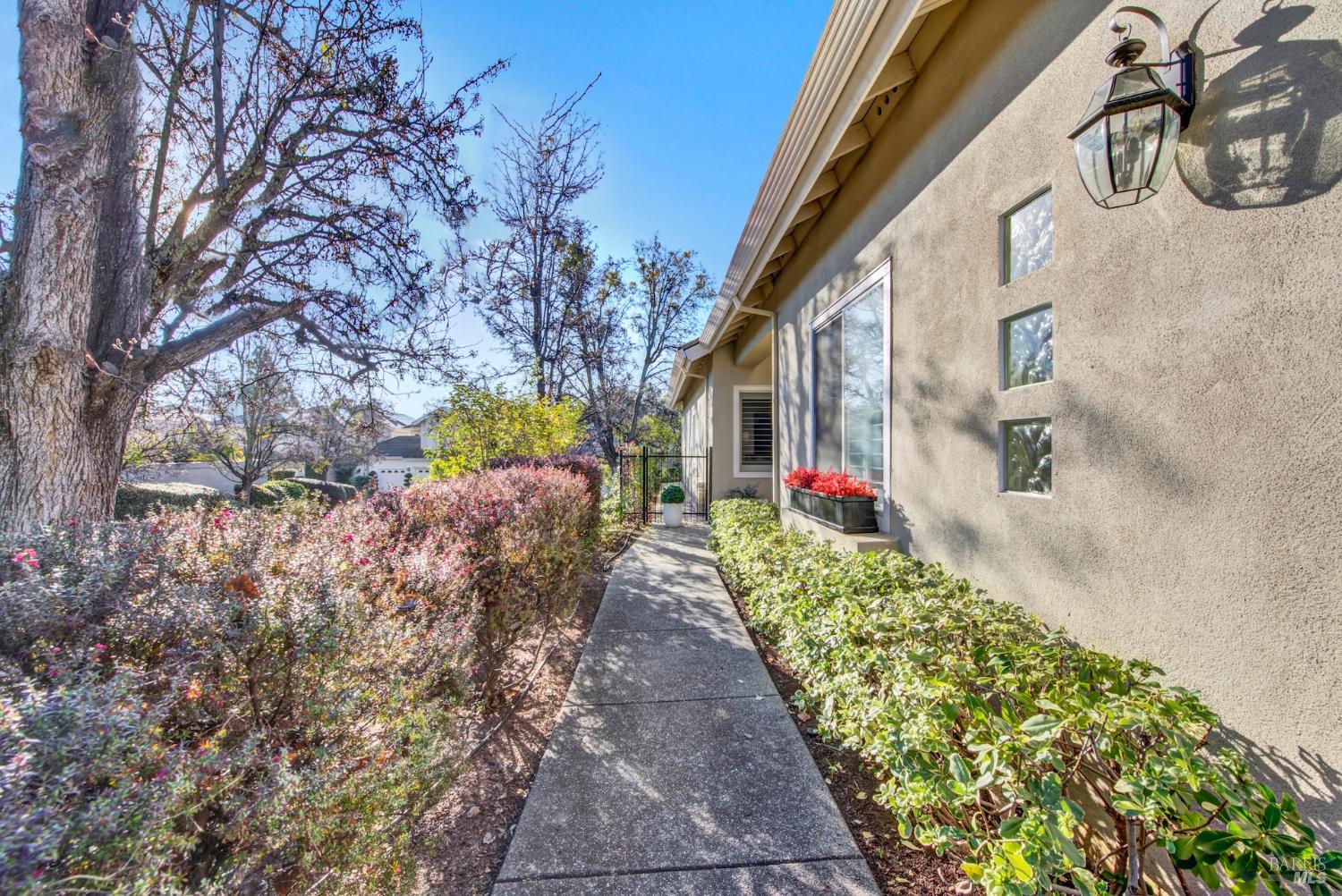 Detail Gallery Image 39 of 63 For 2897 Quail Hollow Dr, Fairfield,  CA 94534 - 3 Beds | 2 Baths