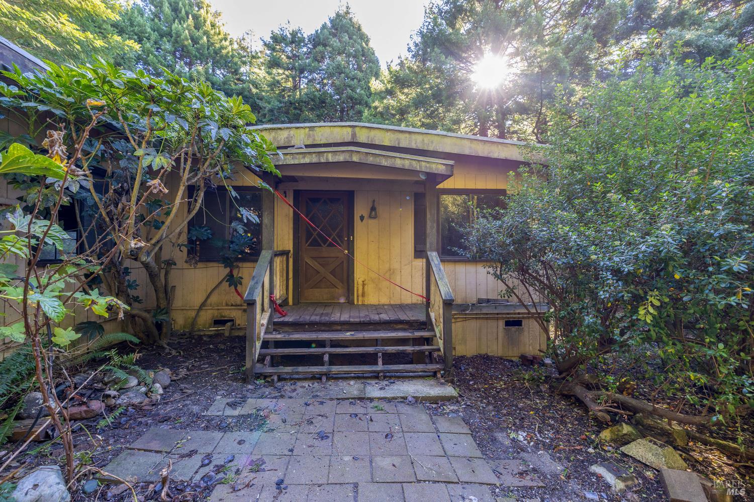 Detail Gallery Image 13 of 15 For 44720 Jack Peters Creek Rd, Mendocino,  CA 95460 - 3 Beds | 2 Baths