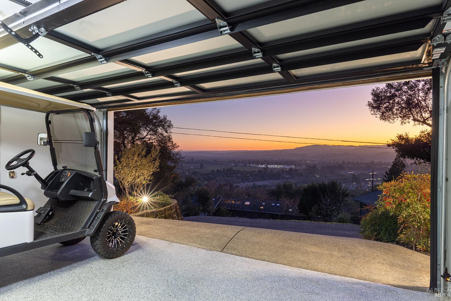 Detail Gallery Image 7 of 48 For 1625 Madrone Ave, Healdsburg,  CA 95448 - 3 Beds | 2 Baths