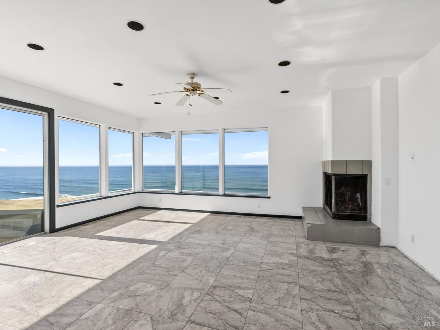 Detail Gallery Image 13 of 61 For 14800 Navarro Way, Manchester,  CA 95459 - 4 Beds | 3 Baths