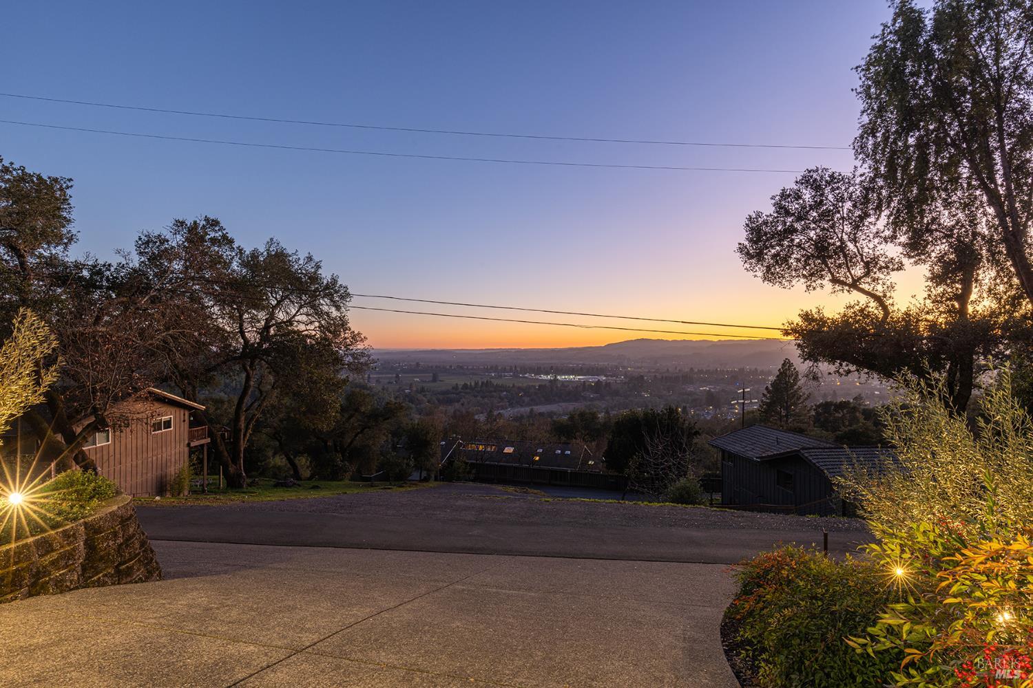 Detail Gallery Image 45 of 48 For 1625 Madrone Ave, Healdsburg,  CA 95448 - 3 Beds | 2 Baths