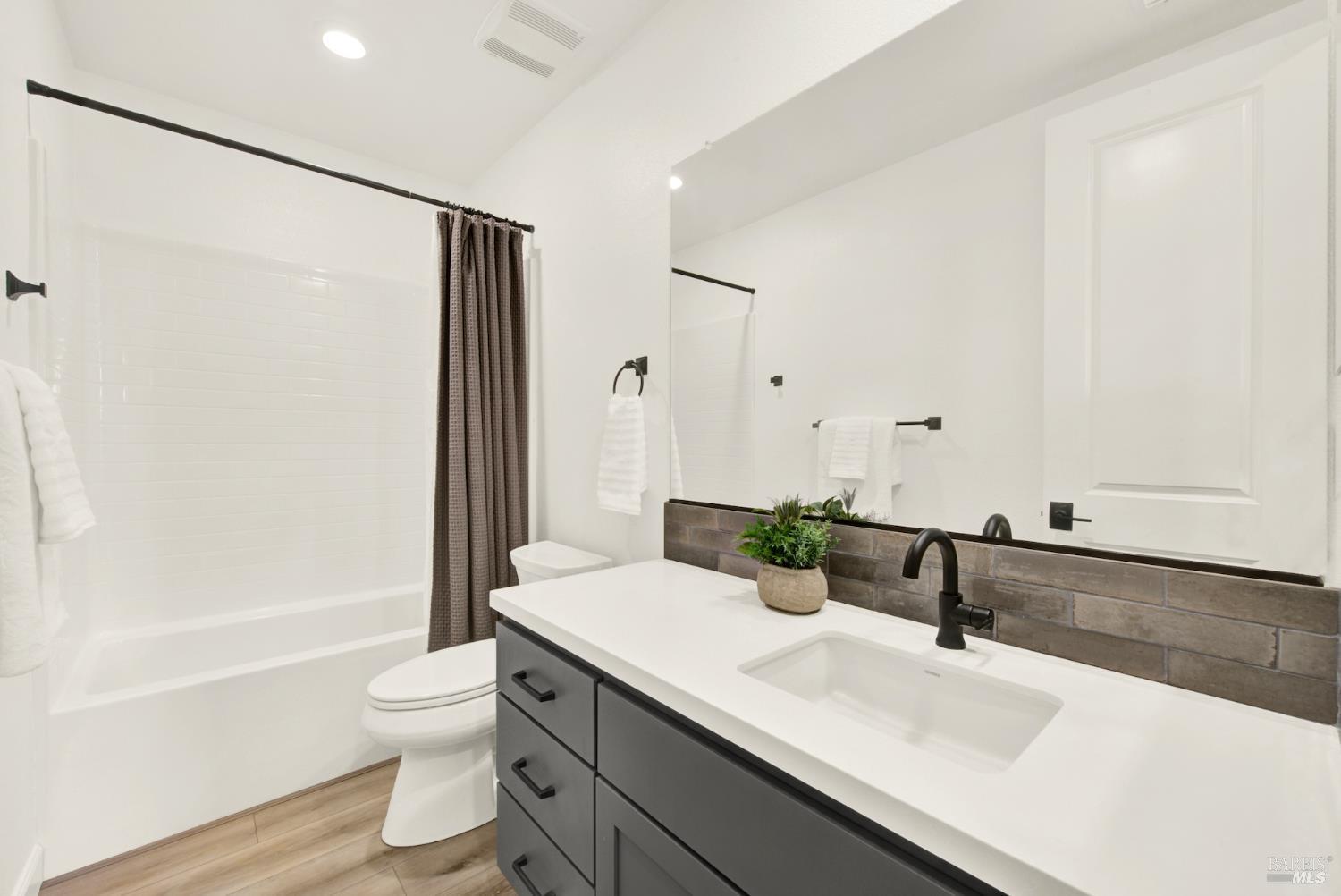 Detail Gallery Image 49 of 79 For 2282 Solace Vis, Fairfield,  CA 94533 - 2 Beds | 2 Baths