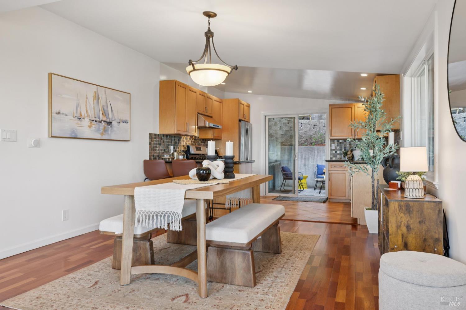 Detail Gallery Image 12 of 55 For 418 Scenic Ave, San Anselmo,  CA 94960 - 3 Beds | 2 Baths