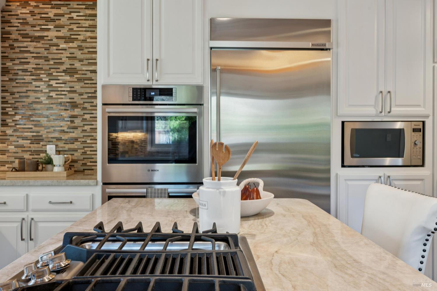 Detail Gallery Image 16 of 69 For 446 Tee Ct, Healdsburg,  CA 95448 - 4 Beds | 3 Baths