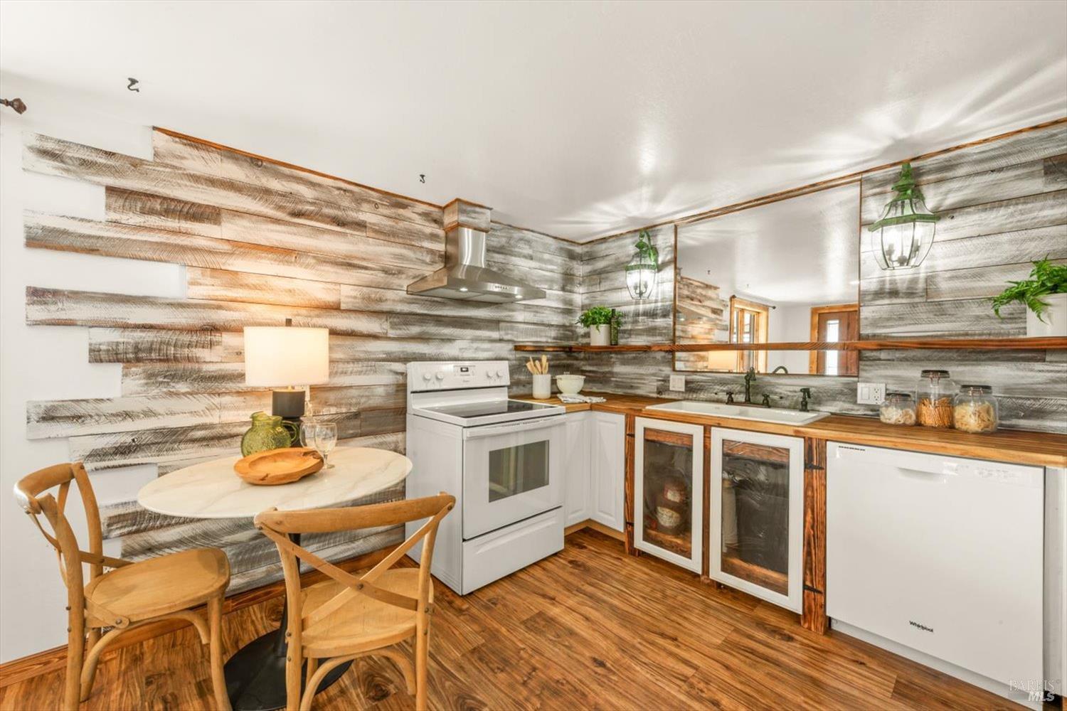 Detail Gallery Image 68 of 99 For 2135 E 2nd St, Benicia,  CA 94510 - 5 Beds | 4 Baths