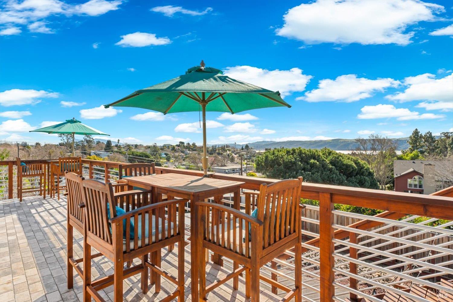 Detail Gallery Image 60 of 99 For 2135 E 2nd St, Benicia,  CA 94510 - 5 Beds | 4 Baths