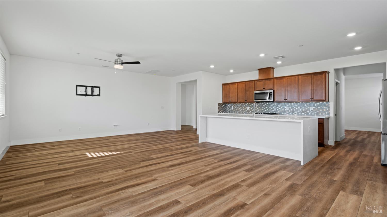 Detail Gallery Image 30 of 48 For 801 Billhook Dr, Vacaville,  CA 95687 - 3 Beds | 2 Baths