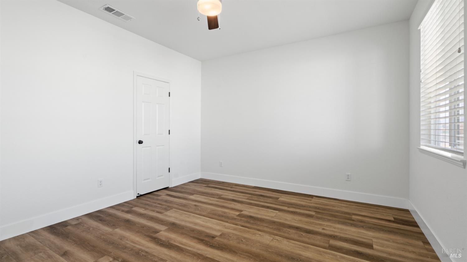 Detail Gallery Image 11 of 48 For 801 Billhook Dr, Vacaville,  CA 95687 - 3 Beds | 2 Baths