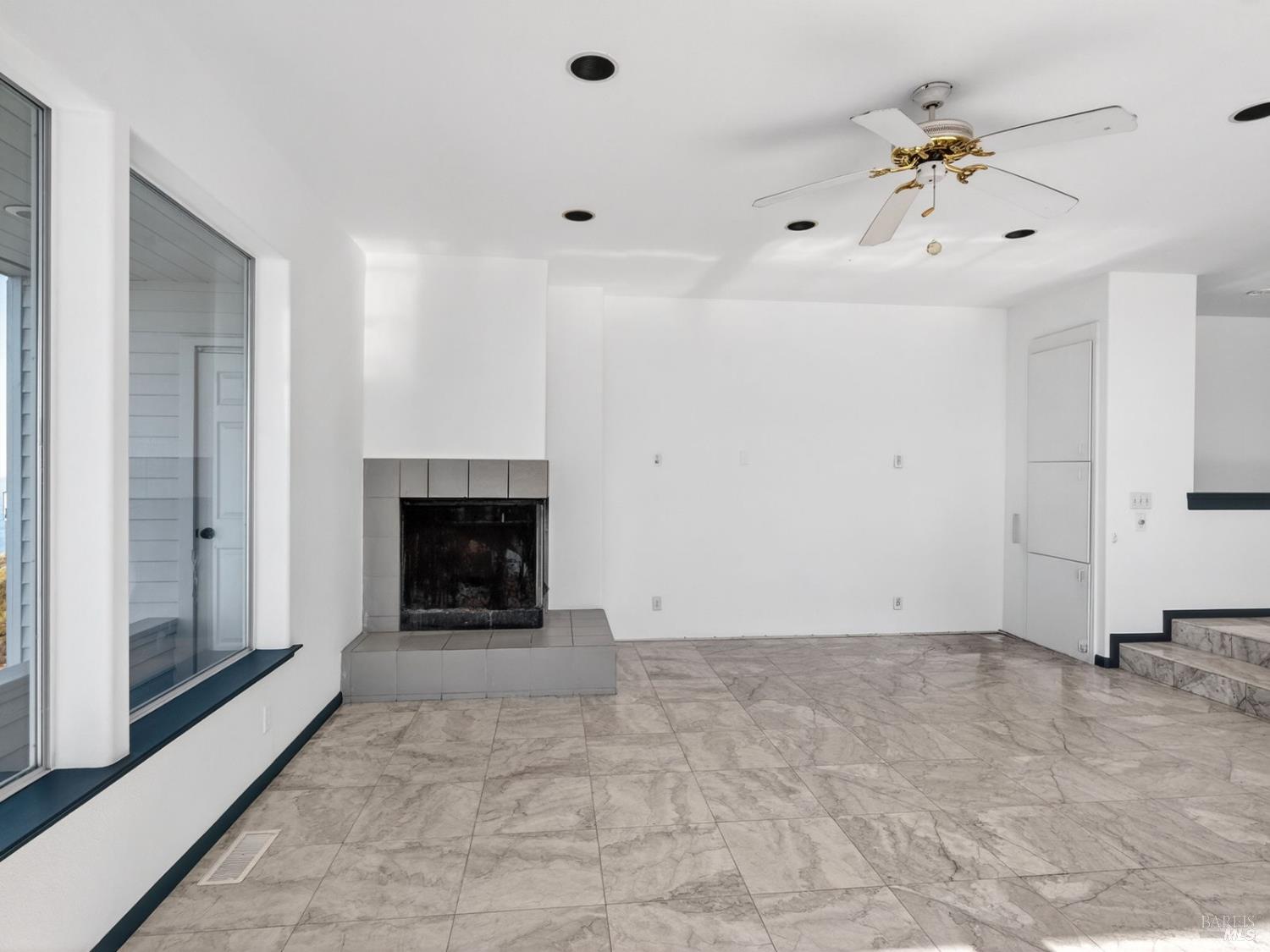 Detail Gallery Image 8 of 61 For 14800 Navarro Way, Manchester,  CA 95459 - 4 Beds | 3 Baths