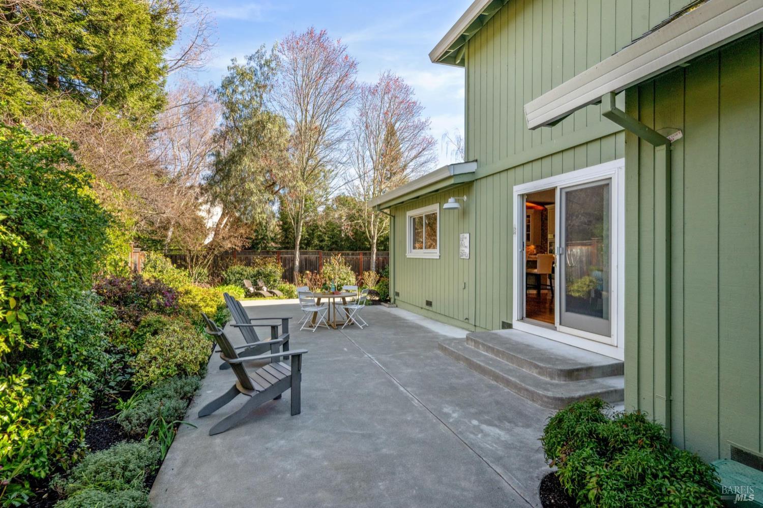 Detail Gallery Image 64 of 69 For 446 Tee Ct, Healdsburg,  CA 95448 - 4 Beds | 3 Baths