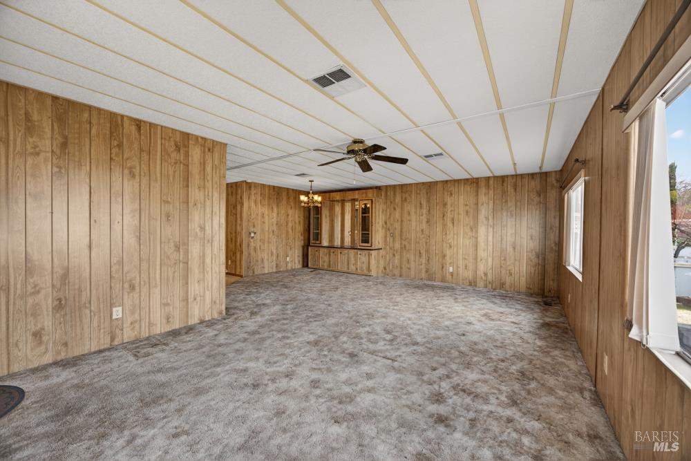 Detail Gallery Image 9 of 47 For 99 Mobile Dr 99, Napa,  CA 94558 - 2 Beds | 2 Baths