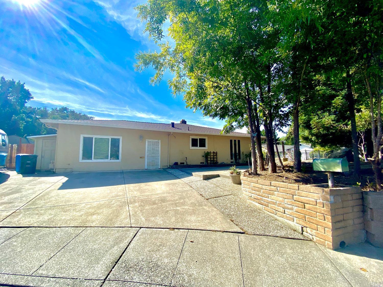 Detail Gallery Image 23 of 23 For 723 Brookside Dr, Vacaville,  CA 95688 - 3 Beds | 2 Baths