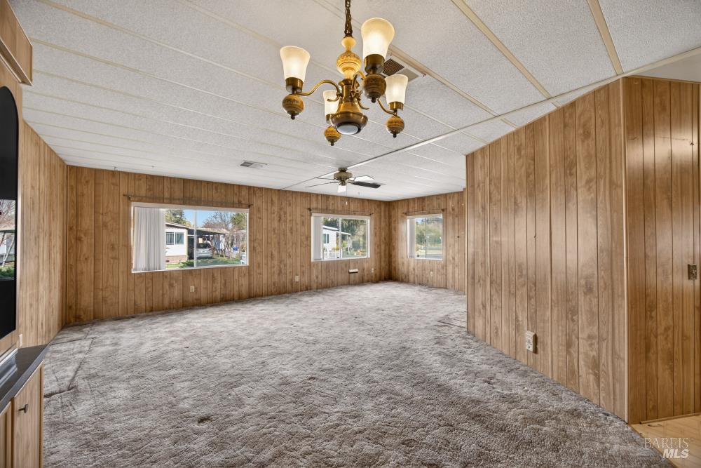 Detail Gallery Image 12 of 47 For 99 Mobile Dr 99, Napa,  CA 94558 - 2 Beds | 2 Baths