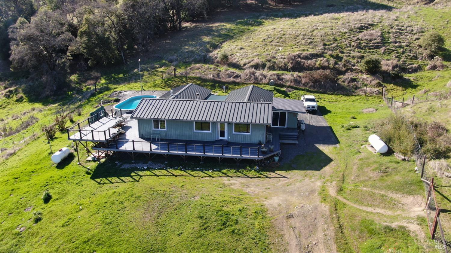 Detail Gallery Image 41 of 64 For 8225 Spyrock Rd, Laytonville,  CA 95454 - 2 Beds | 2 Baths