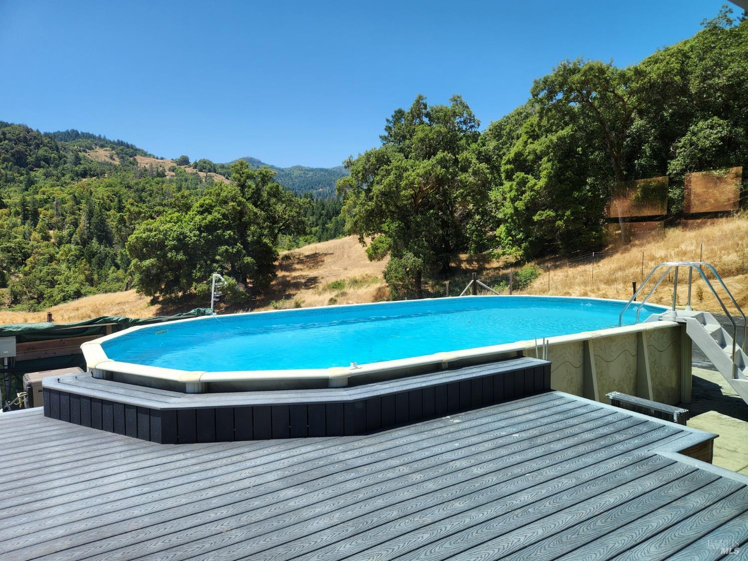 Detail Gallery Image 18 of 64 For 8225 Spyrock Rd, Laytonville,  CA 95454 - 2 Beds | 2 Baths