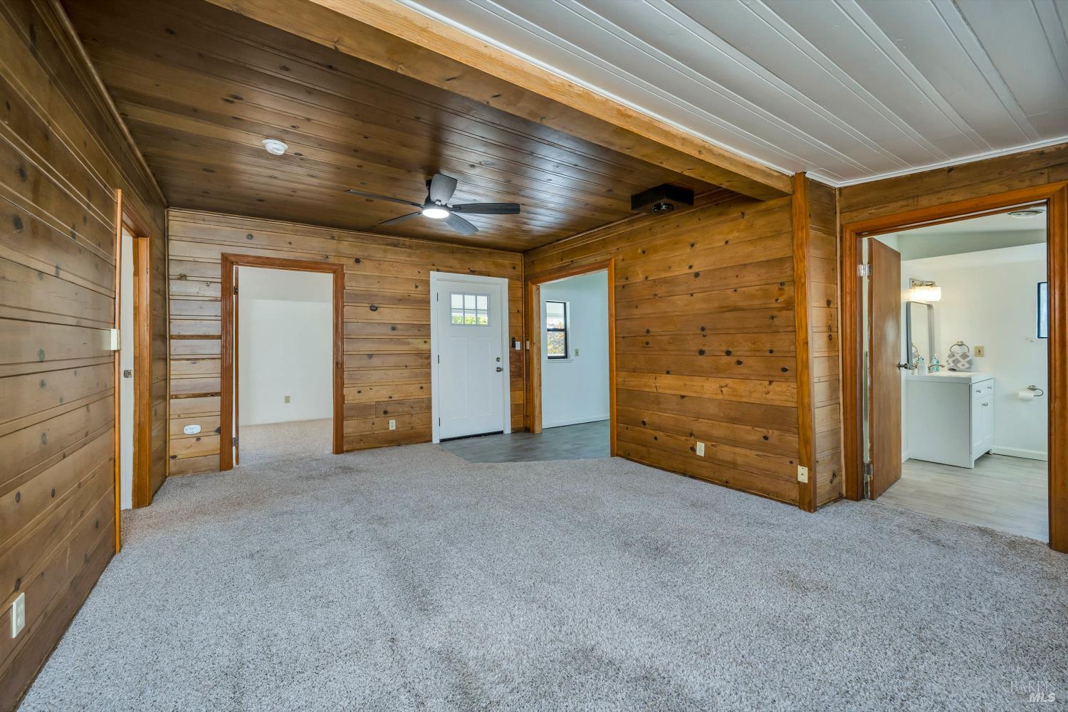 Detail Gallery Image 4 of 20 For 12940 1st St, Clearlake Oaks,  CA 95423 - 2 Beds | 2 Baths