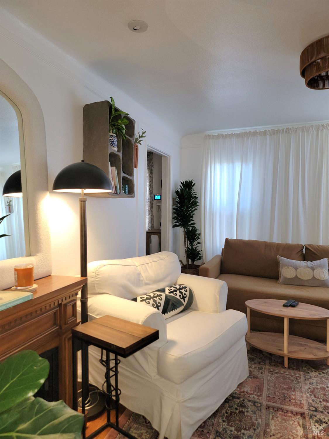 Detail Gallery Image 7 of 30 For 100 Ridgway Ave, Santa Rosa,  CA 95401 - 2 Beds | 1 Baths