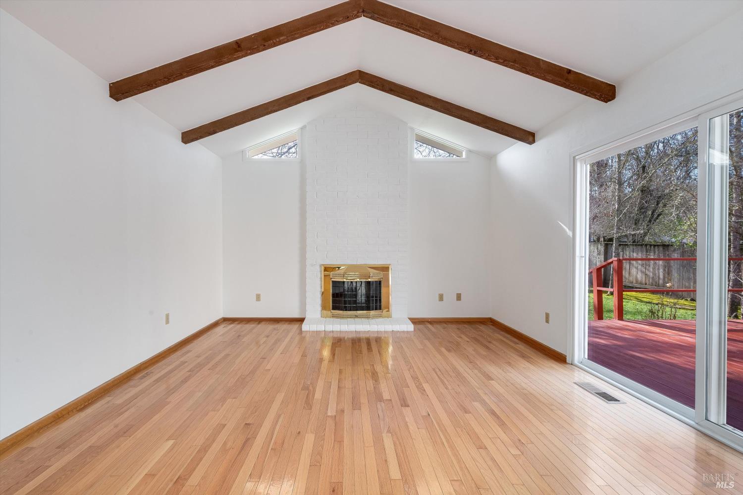 Detail Gallery Image 6 of 24 For 2565 Brookhaven Dr, Santa Rosa,  CA 95405 - 3 Beds | 2 Baths