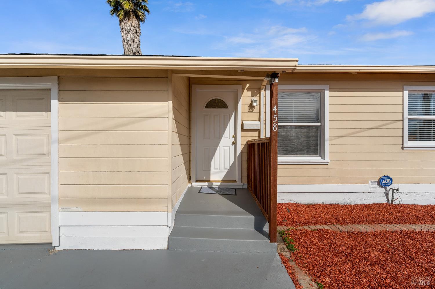 Detail Gallery Image 4 of 26 For 458 Spring St, Richmond,  CA 94804 - 2 Beds | 1 Baths