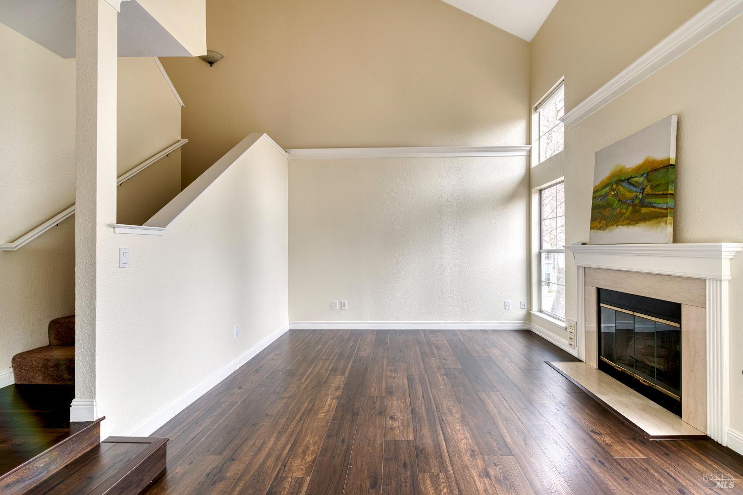 Detail Gallery Image 18 of 38 For 269 Hidden Creek Ct, Martinez,  CA 94553 - 2 Beds | 2/1 Baths