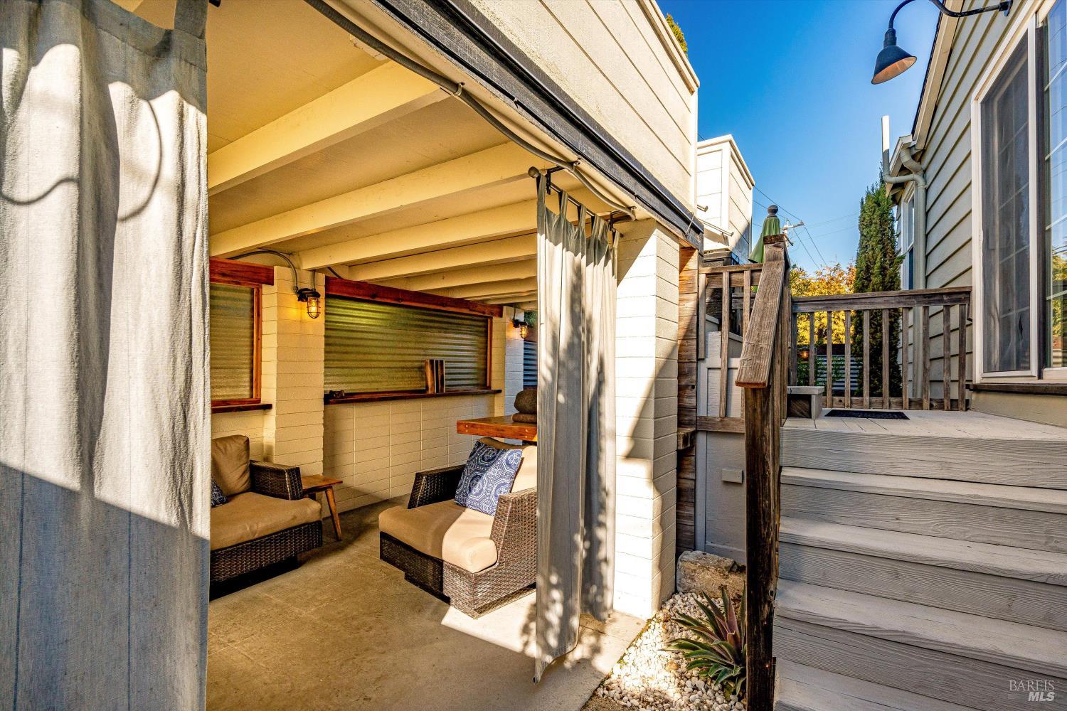 Detail Gallery Image 27 of 45 For 3 Highland Dr, Napa,  CA 94559 - 2 Beds | 1/1 Baths