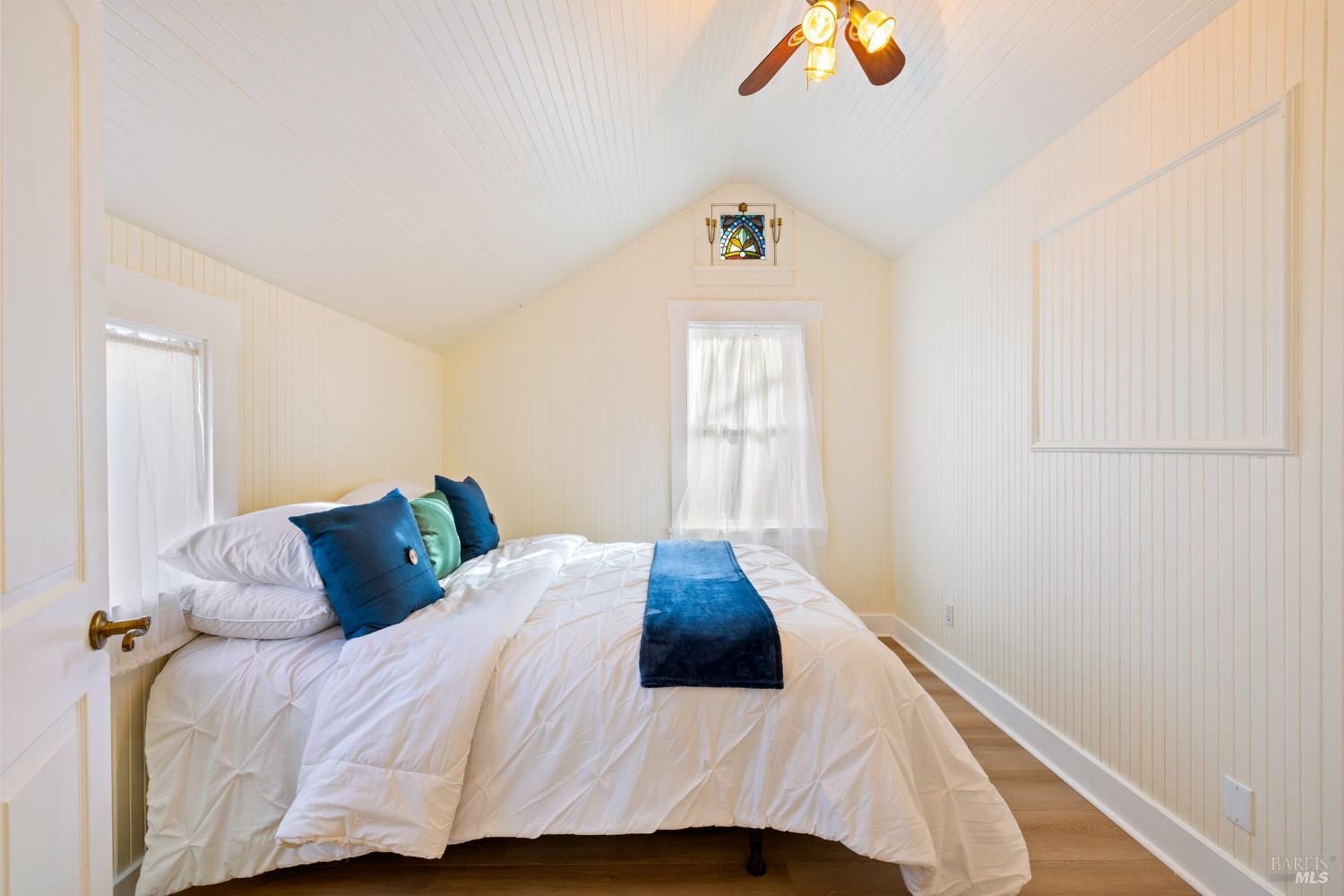 Detail Gallery Image 13 of 19 For 472 5th St, Sonoma,  CA 95476 - 2 Beds | 1 Baths