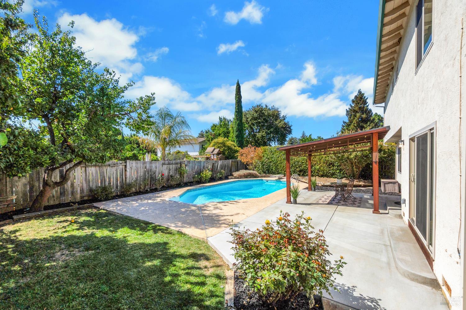 Detail Gallery Image 36 of 47 For 3451 Nantucket Dr, Fairfield,  CA 94534 - 4 Beds | 2/1 Baths