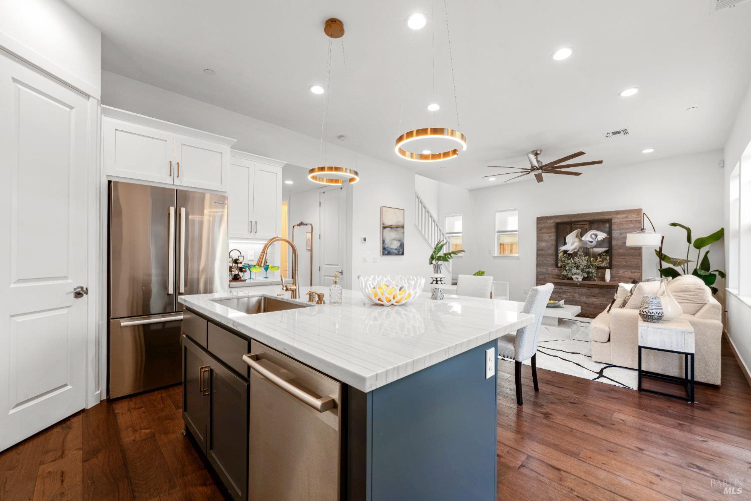 Detail Gallery Image 11 of 56 For 591 Madison St, Petaluma,  CA 94952 - 4 Beds | 3/1 Baths