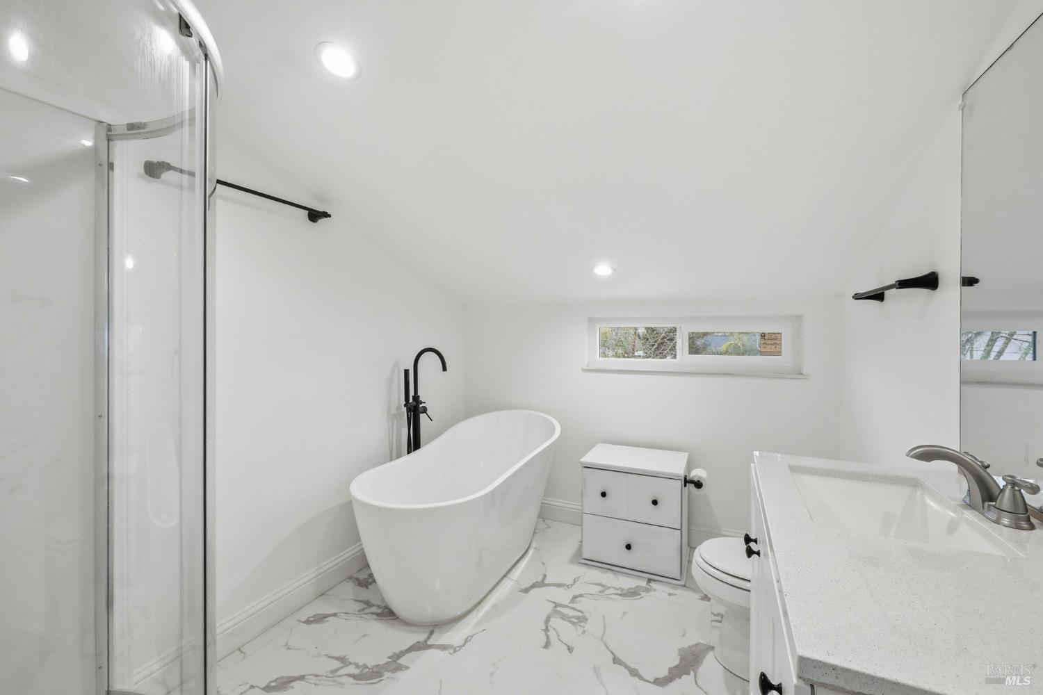 Detail Gallery Image 36 of 53 For 203 Cockrobin Ave, Windsor,  CA 95492 - 4 Beds | 2 Baths