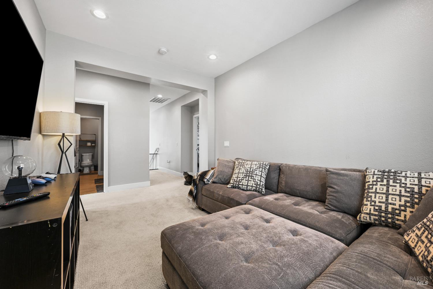 Detail Gallery Image 29 of 57 For 2617 Gable St, Santa Rosa,  CA 95407 - 4 Beds | 3 Baths