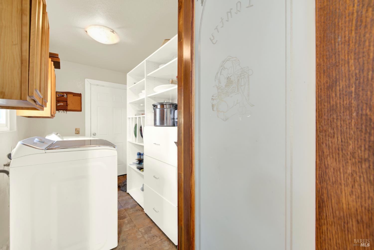 Detail Gallery Image 23 of 65 For 7937 Sunkist Dr, Oakland,  CA 94605 - 4 Beds | 3 Baths