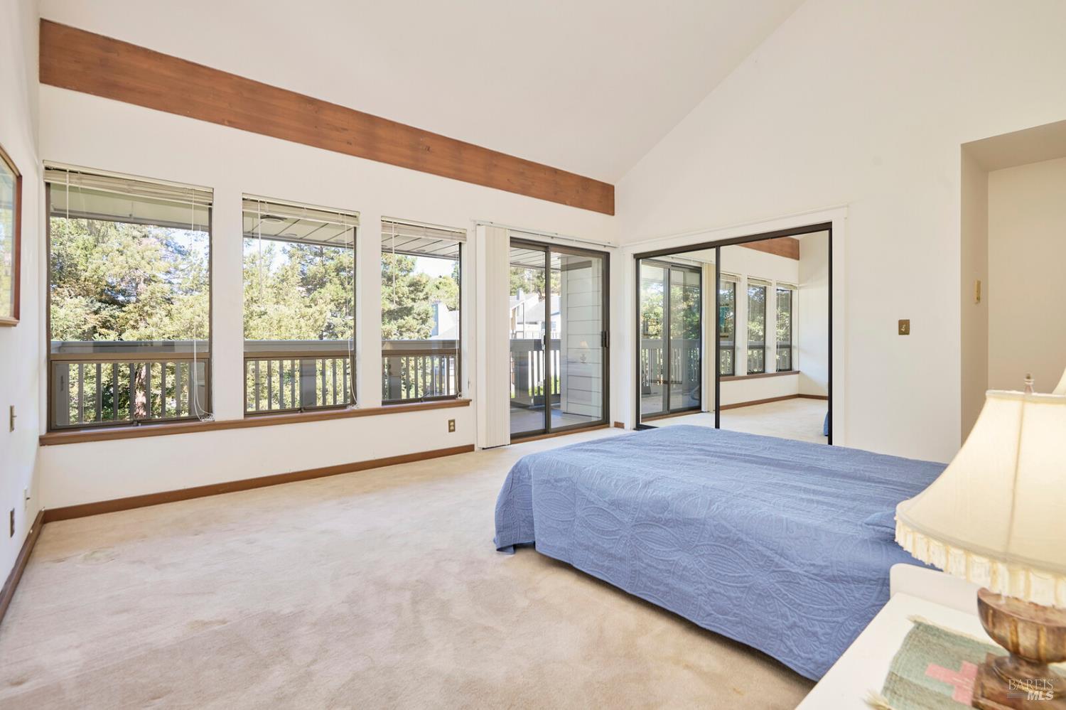 Detail Gallery Image 9 of 24 For 166 Professional Center Pkwy, San Rafael,  CA 94903 - 3 Beds | 2/1 Baths