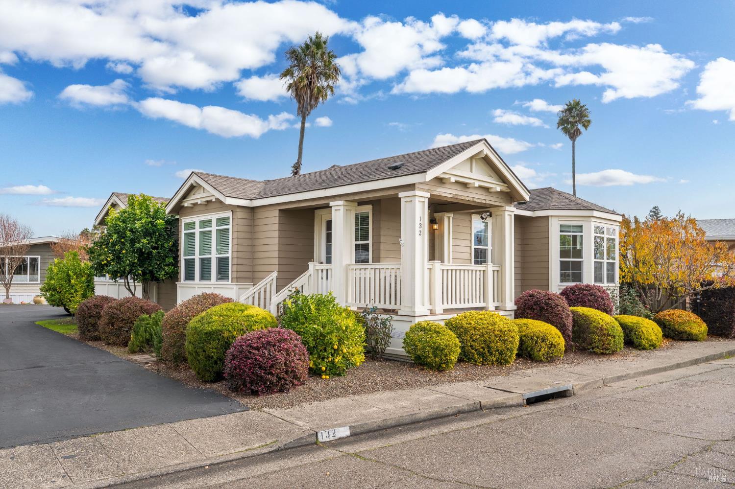 Front Image Thumbnail for BA326008237